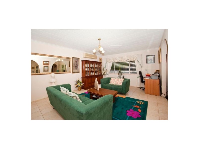 22 Pindari Avenue, Burleigh Heads QLD 4220