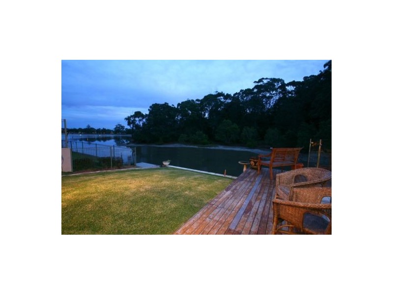 10 Elanora Drive, Burleigh Heads QLD 4220