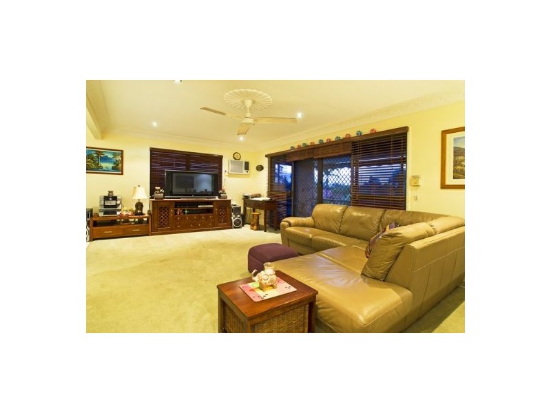 83 Jabiru Avenue, Burleigh Waters QLD 4220