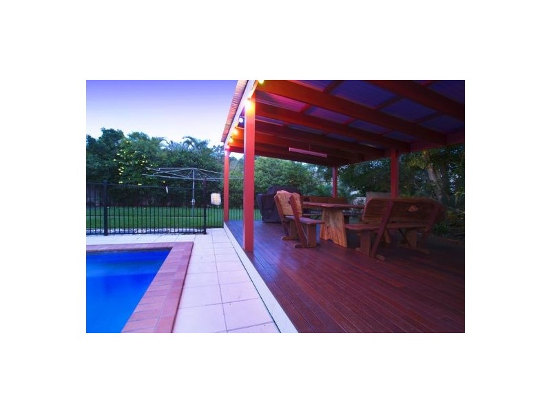 83 Jabiru Avenue, Burleigh Waters QLD 4220