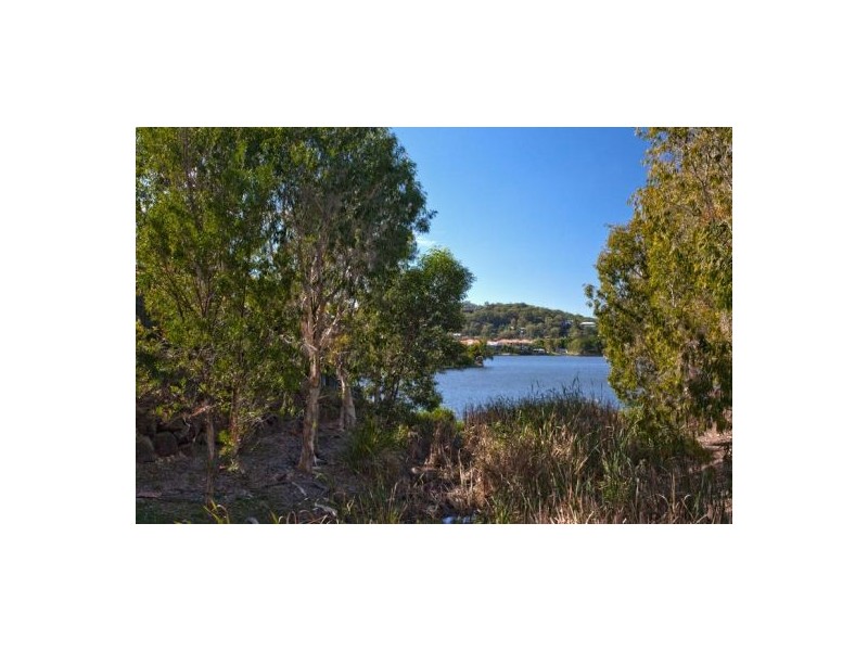 111 Dunlin Drive, Burleigh Waters QLD 4220