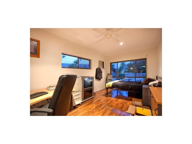 20 Kingfisher Crescent, Burleigh Waters QLD 4220