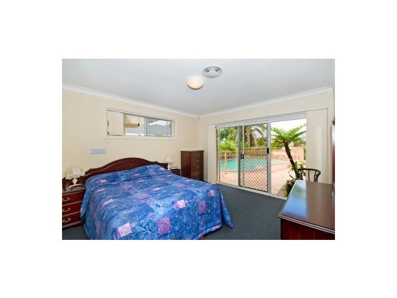 Burleigh Waters QLD 4220