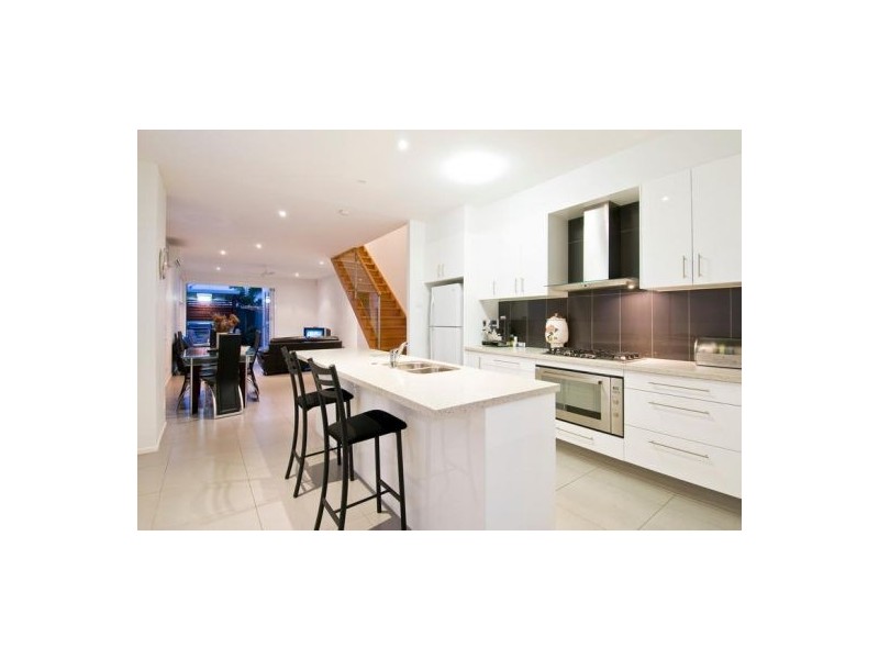 1/3 Banksia Broadway, Burleigh Heads QLD 4220