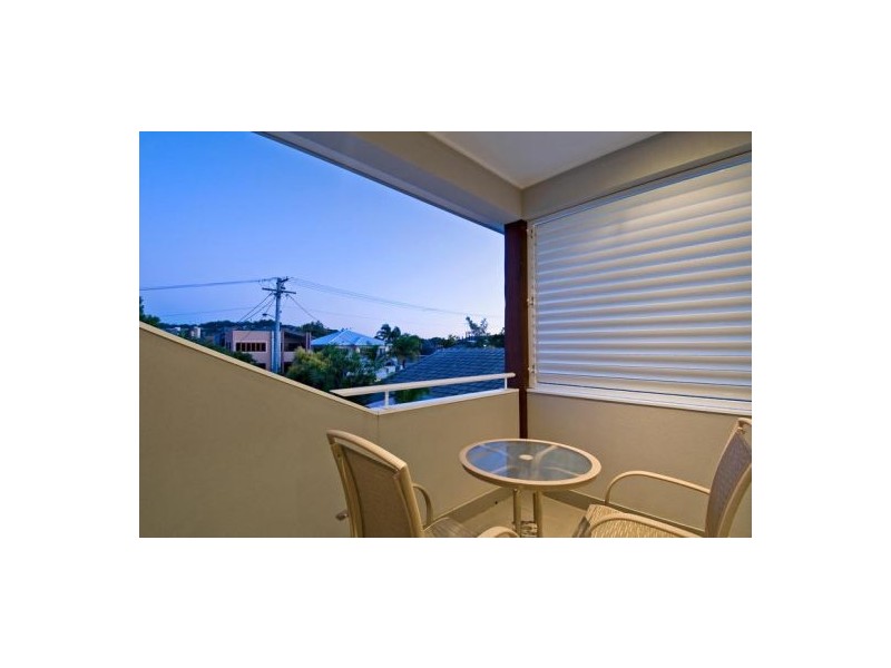 1/3 Banksia Broadway, Burleigh Heads QLD 4220