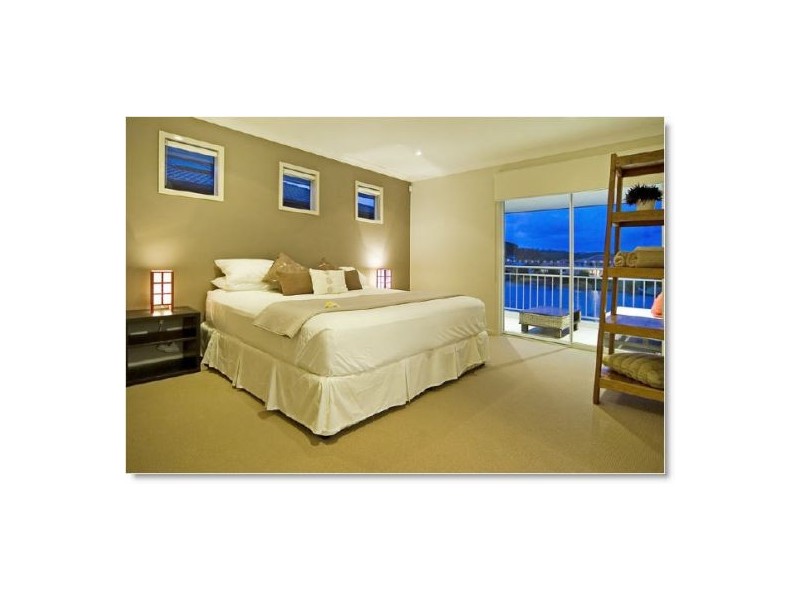 7 St Helens Court, Burleigh Waters QLD 4220