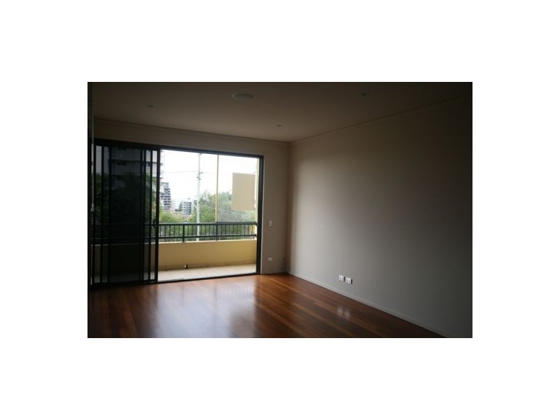 2/52 Ewart Street, Burleigh Heads QLD 4220