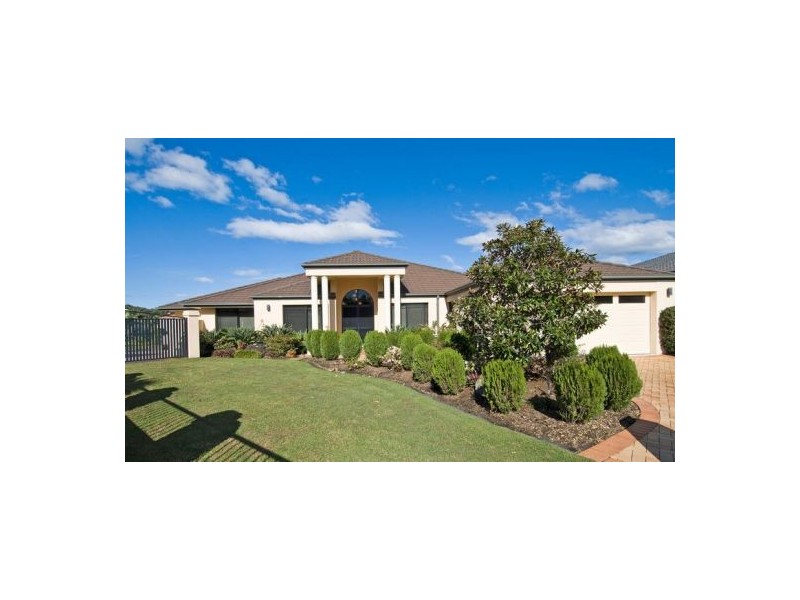 17 Palmyra Court, Burleigh Waters QLD 4220