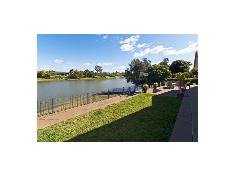 52 Jabiru Avenue, Burleigh Waters QLD 4220