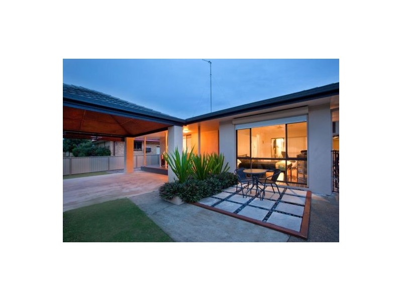 20 Kingfisher Crescent, Burleigh Waters QLD 4220