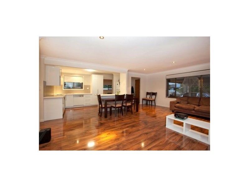 20 Kingfisher Crescent, Burleigh Waters QLD 4220