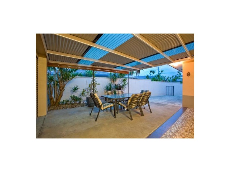 20 Kingfisher Crescent, Burleigh Waters QLD 4220