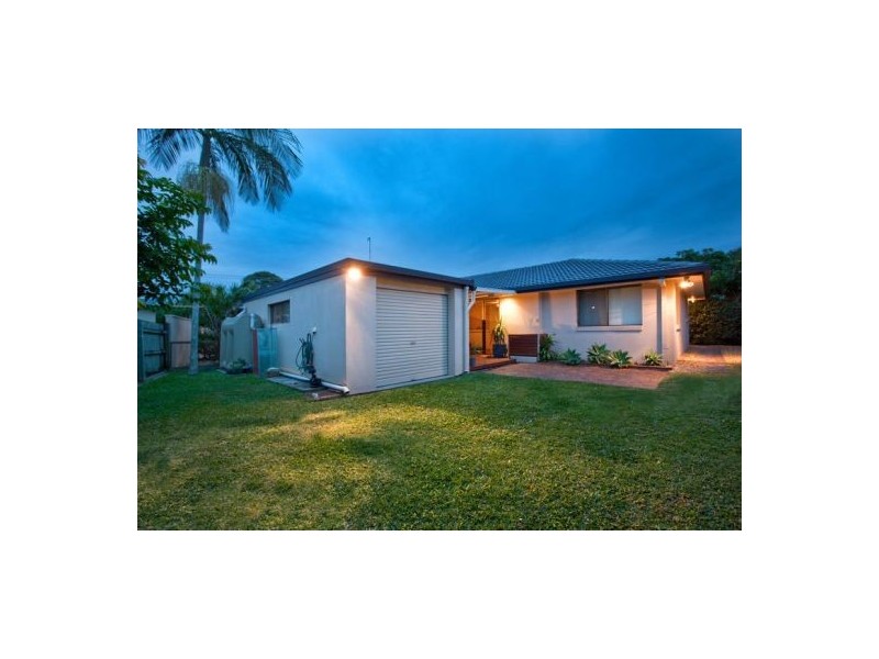 20 Kingfisher Crescent, Burleigh Waters QLD 4220