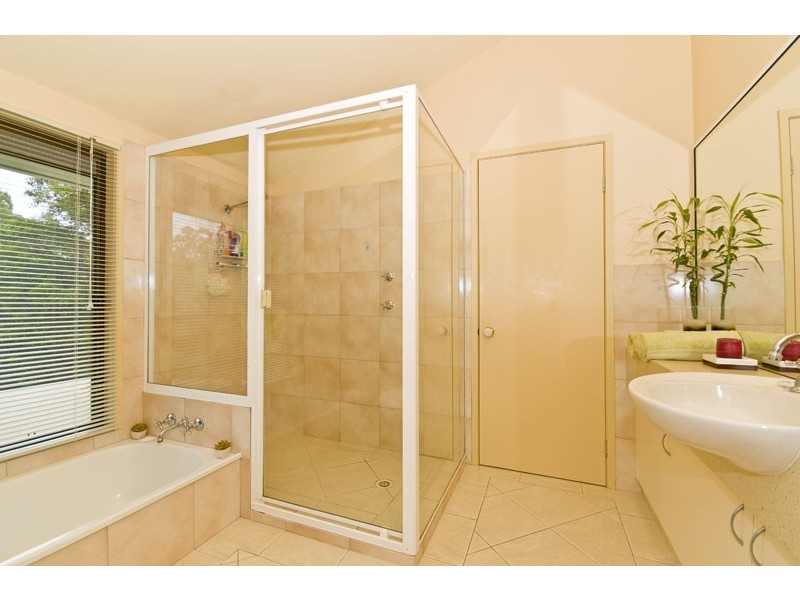 124 Skyline Terrace, Burleigh Heads QLD 4220