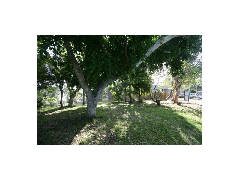 188 Ocean Parade, Burleigh Heads QLD 4220