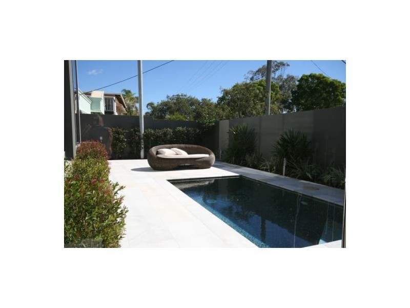 1/8 Murlong Crescent, Palm Beach QLD 4221