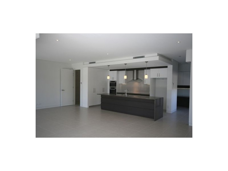 1/8 Murlong Crescent, Palm Beach QLD 4221