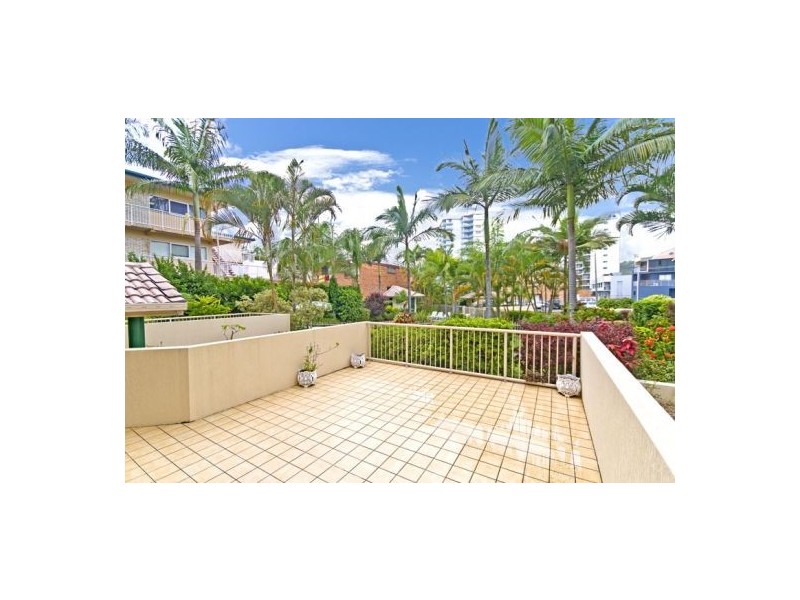 9/7 First Avenue, Burleigh Heads QLD 4220
