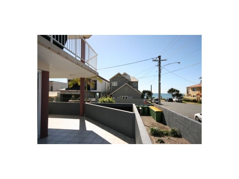 2/246 Jefferson Lane, Palm Beach QLD 4221