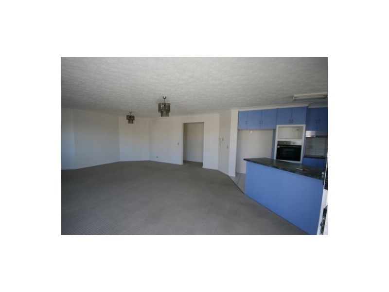 2/246 Jefferson Lane, Palm Beach QLD 4221