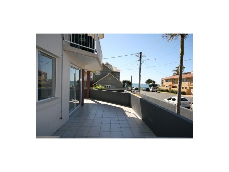 2/246 Jefferson Lane, Palm Beach QLD 4221