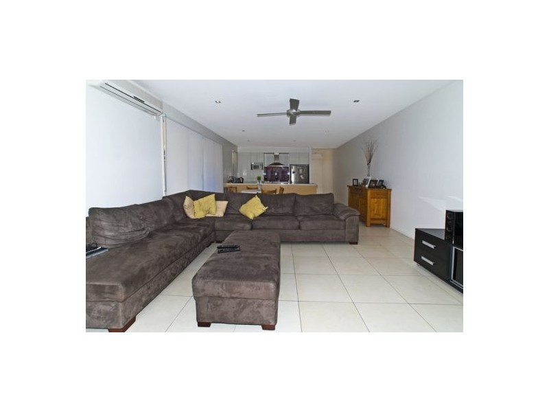 2/1874 Gold Coast Highway, Burleigh Heads QLD 4220