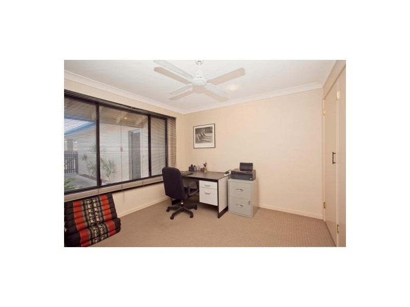 72 Mountain View Avenue, Burleigh Waters QLD 4220