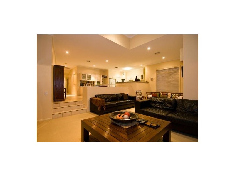 18/36 Beachcomber Court, Burleigh Heads QLD 4220