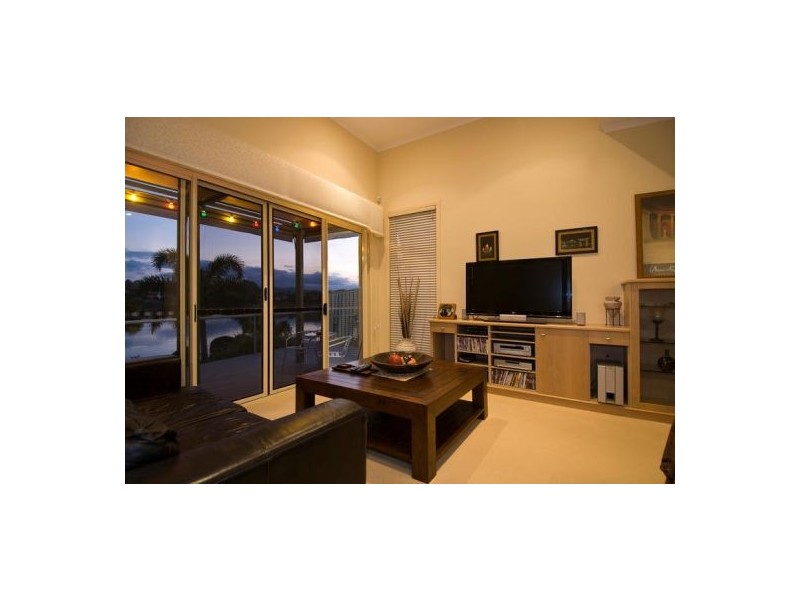 18/36 Beachcomber Court, Burleigh Heads QLD 4220