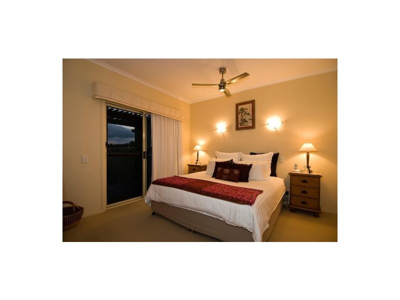 18/36 Beachcomber Court, Burleigh Heads QLD 4220