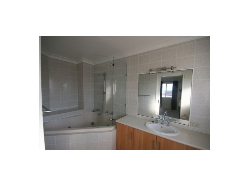 6/246 Jefferson Lane, Palm Beach QLD 4221