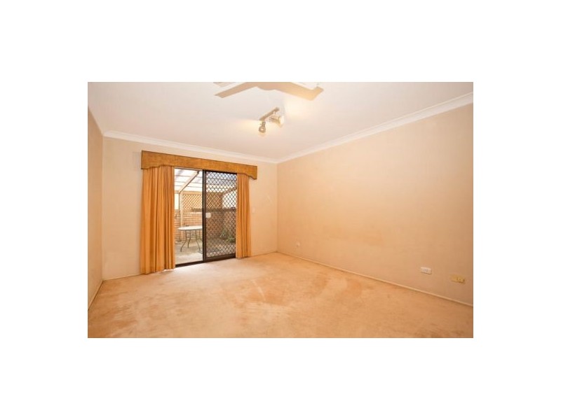 67 Barrier Reef Drive, Mermaid Waters QLD 4218