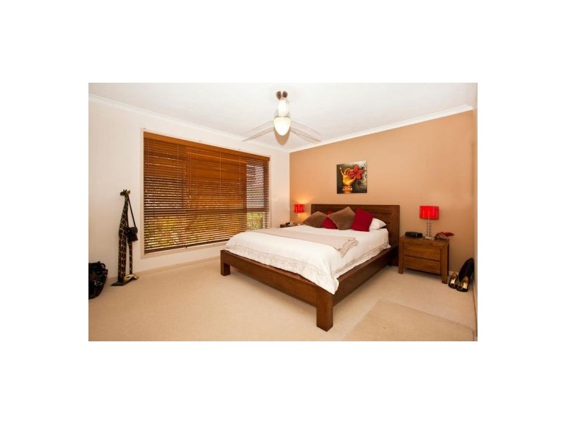 32 Bluejay Street, Burleigh Waters QLD 4220