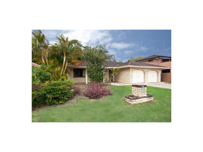 148 Acanthus Avenue, Burleigh Waters QLD 4220