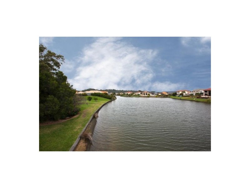 148 Acanthus Avenue, Burleigh Waters QLD 4220