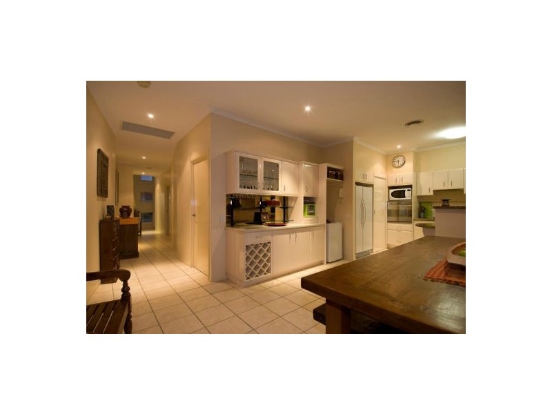 18/36 Beachcomber Court, Burleigh Waters QLD 4220