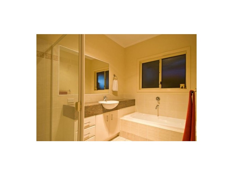 18/36 Beachcomber Court, Burleigh Waters QLD 4220