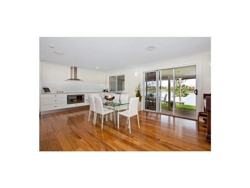 Burleigh Waters QLD 4220