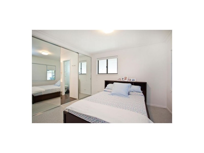 14 Warrina Crescent, Burleigh Waters QLD 4220