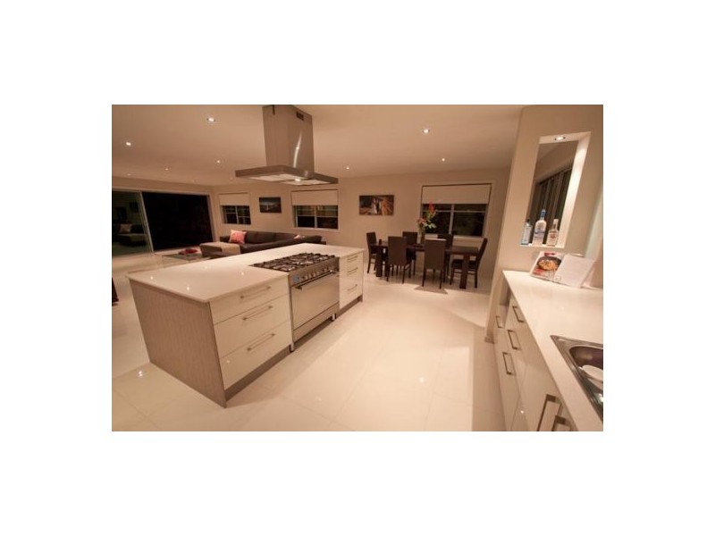 29 Bluejay Street, Burleigh Waters QLD 4220