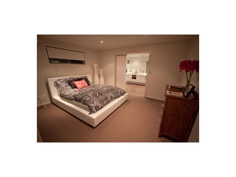 29 Bluejay Street, Burleigh Waters QLD 4220