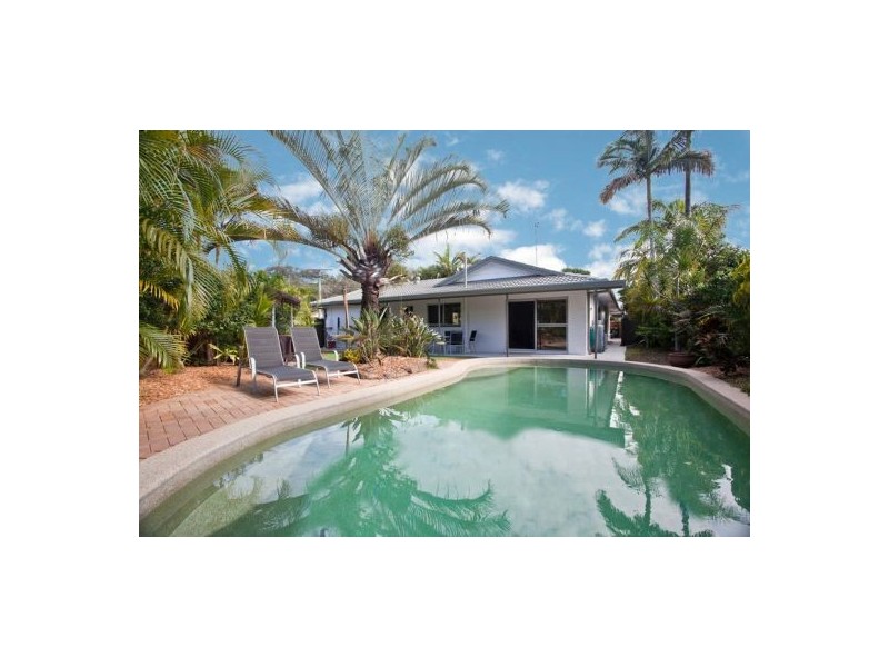 4 Emu Place, Burleigh Heads QLD 4220