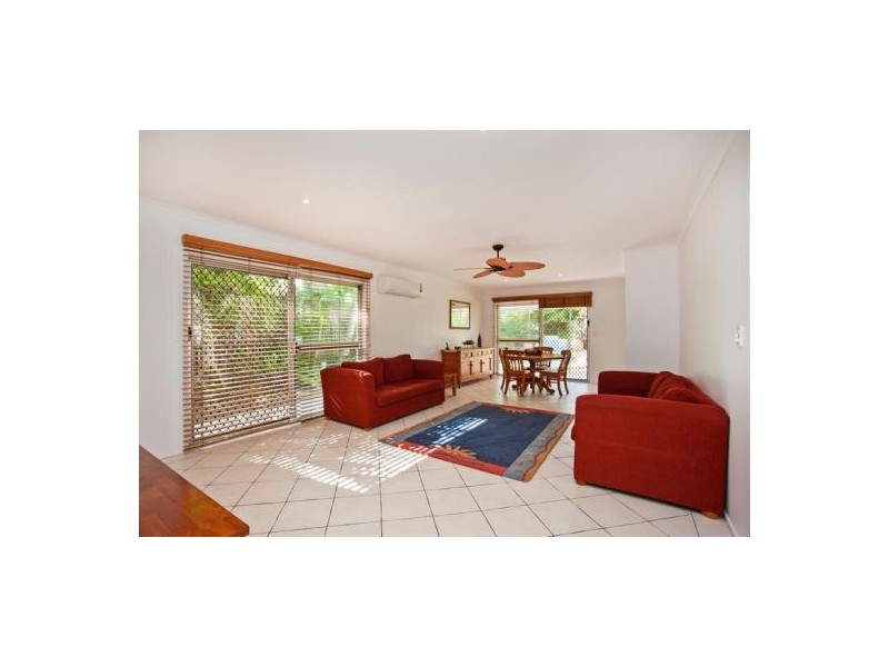 4 Emu Place, Burleigh Heads QLD 4220