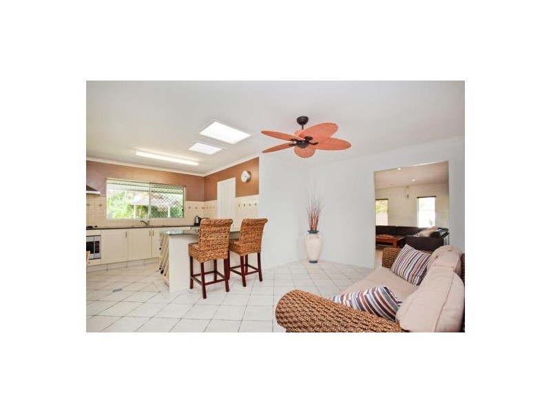 4 Emu Place, Burleigh Heads QLD 4220