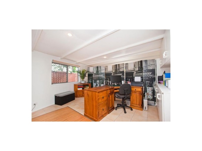 4 Emu Place, Burleigh Heads QLD 4220