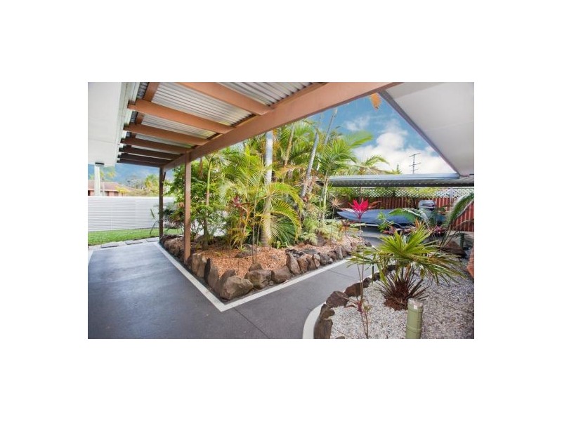 4 Emu Place, Burleigh Heads QLD 4220