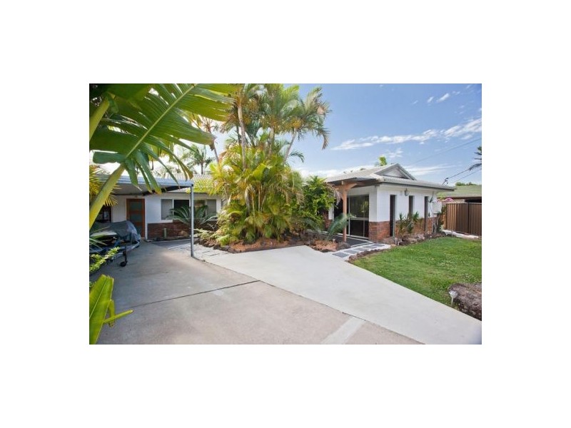 4 Emu Place, Burleigh Heads QLD 4220