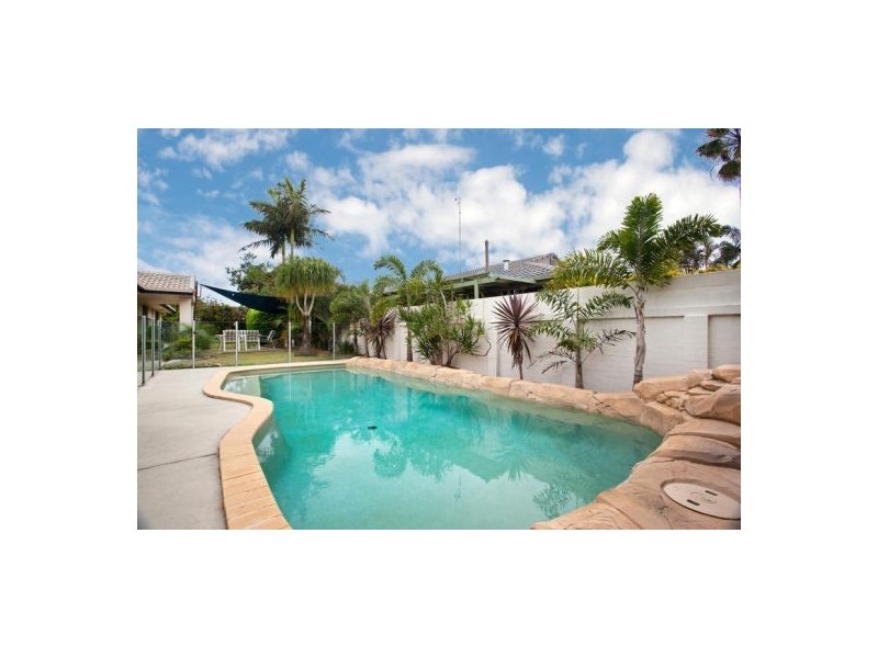 10 Pitta Place, Burleigh Waters QLD 4220