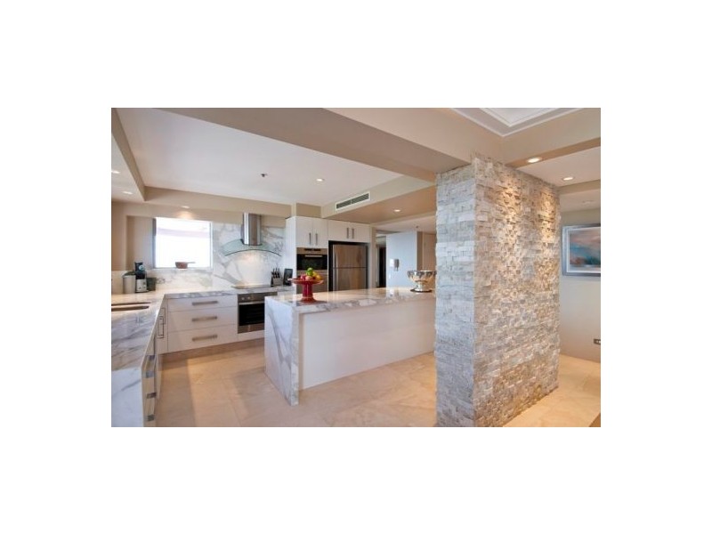 12 Commodore Drive, Main Beach QLD 4217