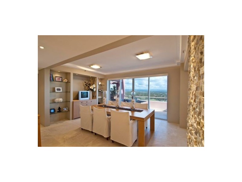 12 Commodore Drive, Main Beach QLD 4217